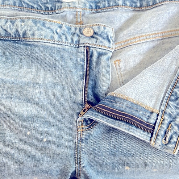 OLD NAVY bleach spot Women's Light Blue Jeans đź‘– - Picture 5 of 6